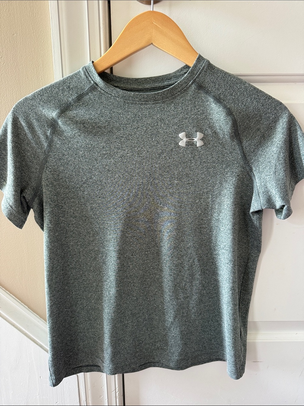 Under Armour Boys’ Heather Gray Short Sleeve Performance Tee